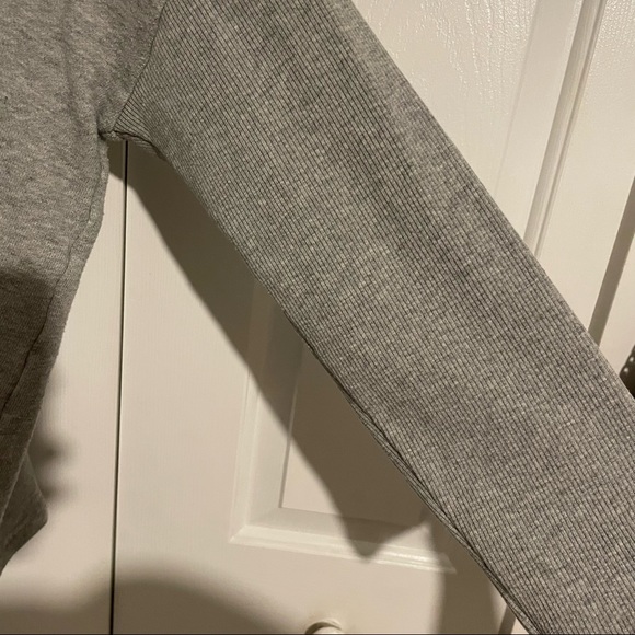 American Eagle Sweater - Picture 6 of 13